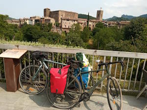 DISFRUTA DE CATALUÑA EN BICICLETA CON FAMILIA