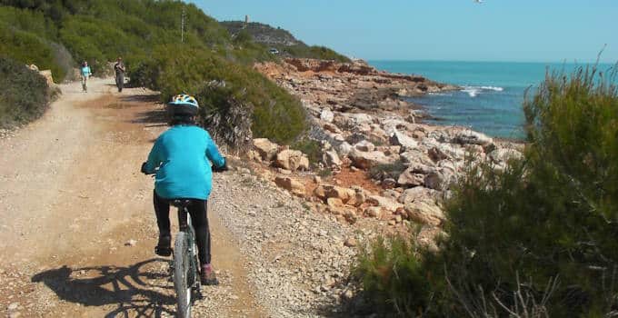 DESCUBRE EL CICLISMO EN CASTELLÓN: RUTAS Y GUIA PARA FAMILIAS Y CICLOTURISTAS