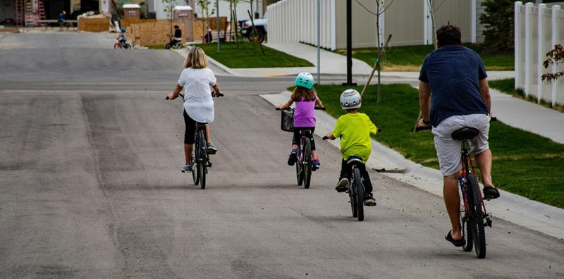 COMO GUARDAR BICI EN CASA GUIA PARA FAMILIAS CICLISTAS